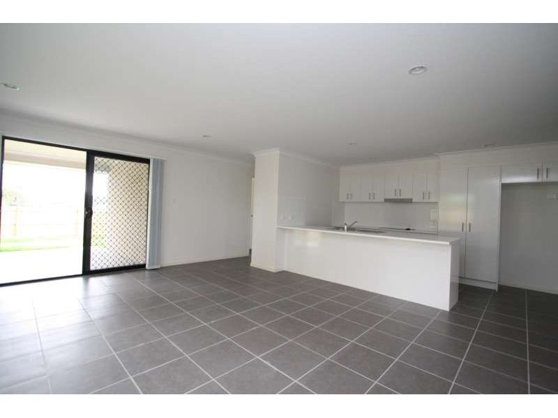39 Fourth Avenue, Marsden QLD 4132