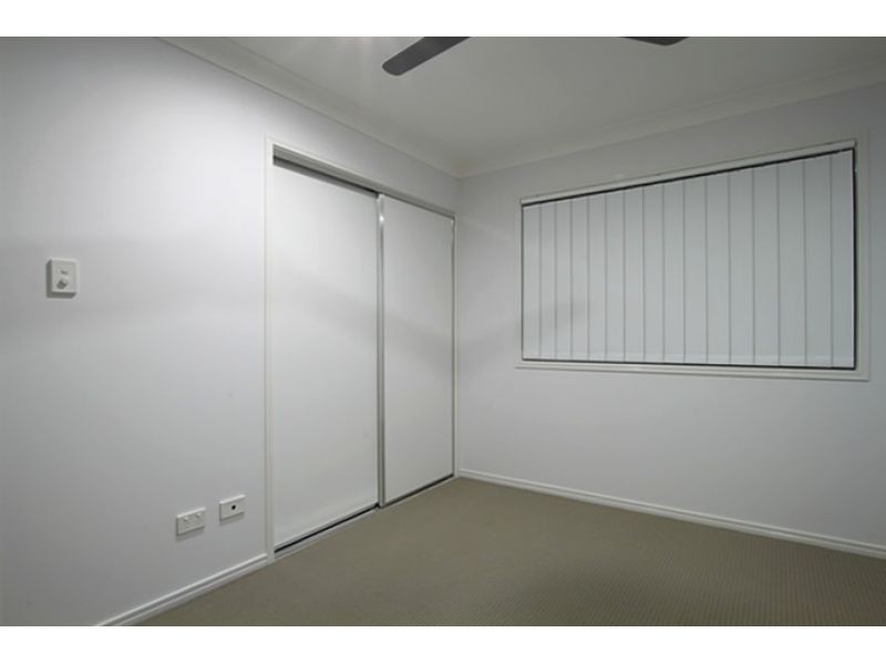 2, 8 Thistle Street, Upper Caboolture QLD 4510