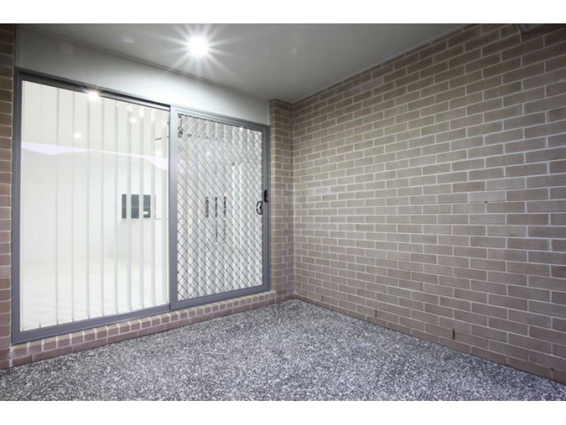 2, 8 Thistle Street, Upper Caboolture QLD 4510