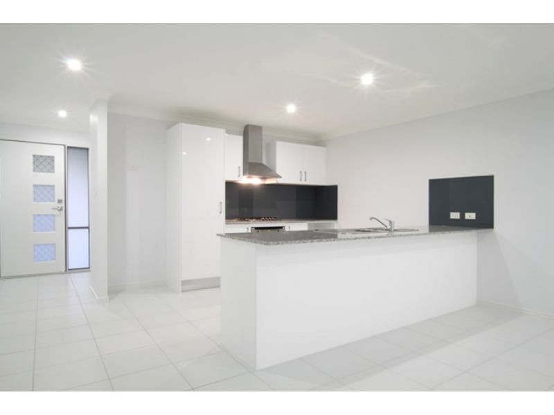 1, 8 Thistle Street, Caboolture QLD 4510