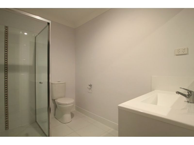 1, 8 Thistle Street, Caboolture QLD 4510
