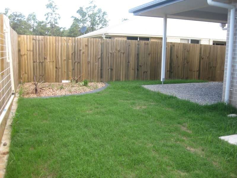 1, 8 Thistle Street, Caboolture QLD 4510