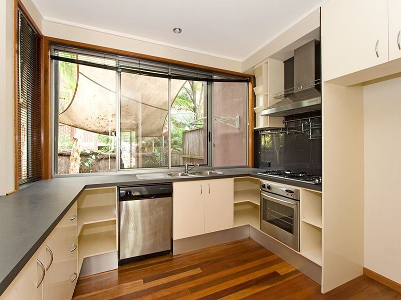 2/1 Norfolk Street, Coorparoo QLD 4151