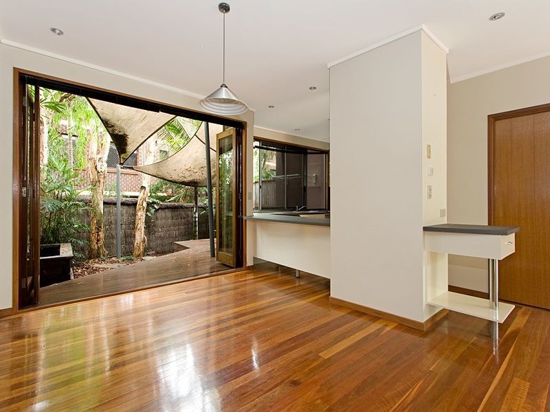 2/1 Norfolk Street, Coorparoo QLD 4151