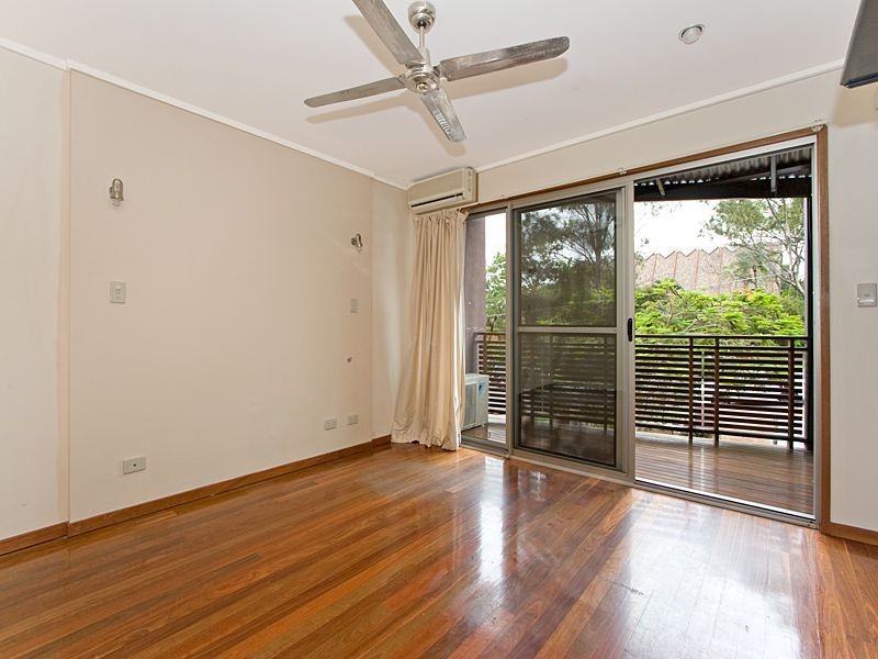 2/1 Norfolk Street, Coorparoo QLD 4151