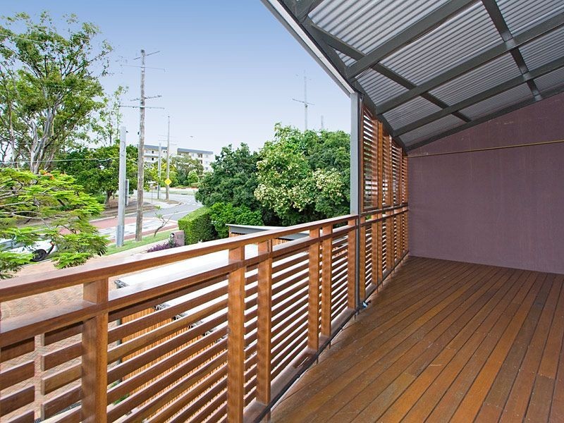 2/1 Norfolk Street, Coorparoo QLD 4151