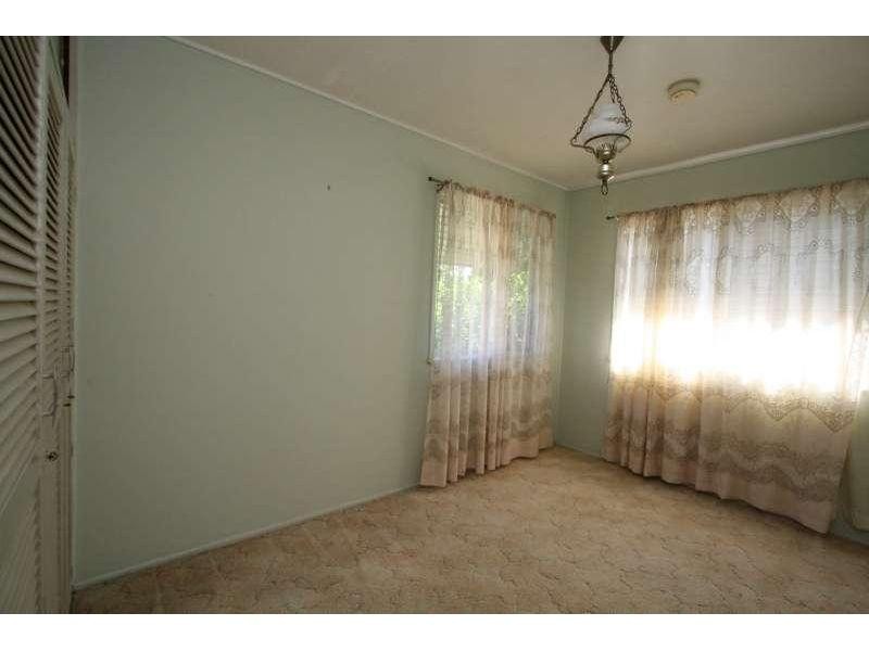 859 Cavendish Road, Holland Park QLD 4121