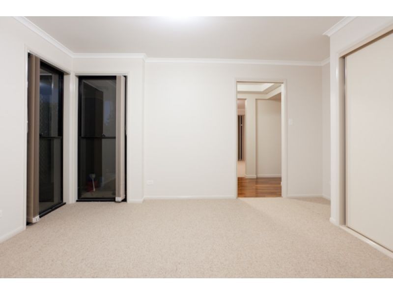 15 Pyrus Place, Redland Bay QLD 4165