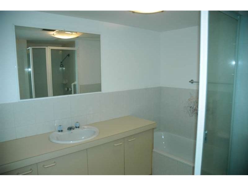 3/66 Dutton Street, Coolangatta QLD 4225