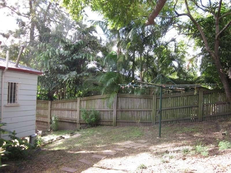 73 Cochrane Street, Red Hill QLD 4059