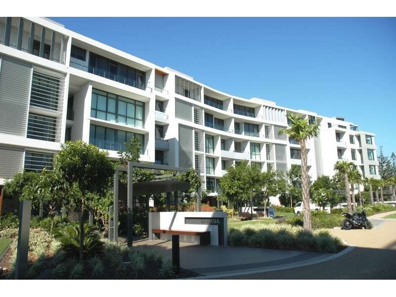 7303, 323 Bayview Street, Hollywell QLD 4216