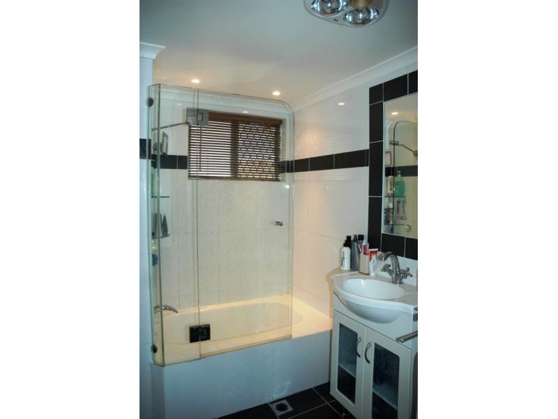 2/35 Burra Street, Surfers Paradise QLD 4217