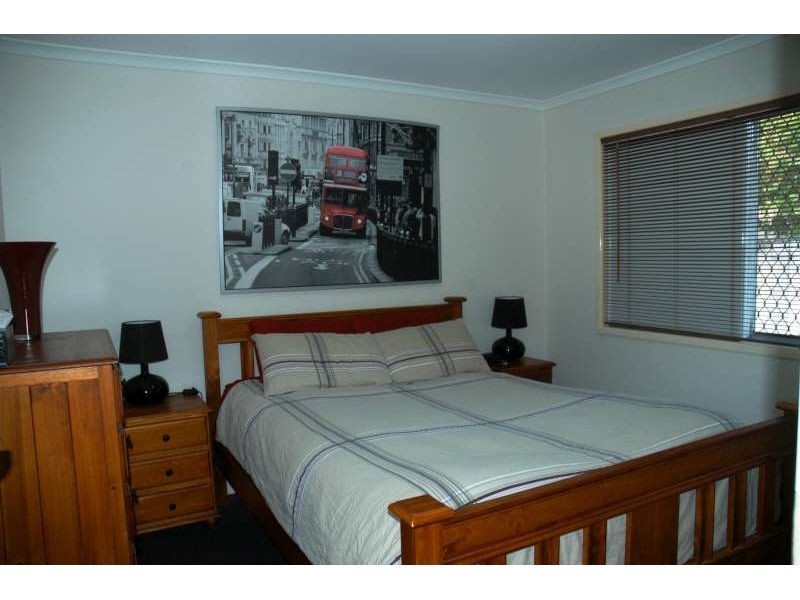 2/35 Burra Street, Surfers Paradise QLD 4217