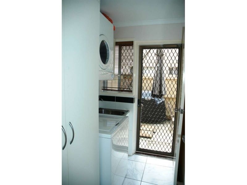 2/35 Burra Street, Surfers Paradise QLD 4217