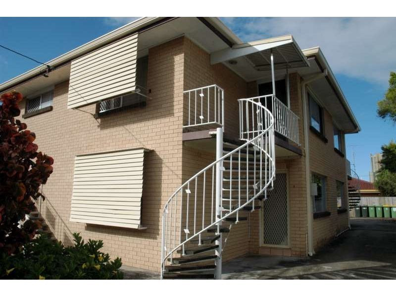 2/35 Burra Street, Surfers Paradise QLD 4217