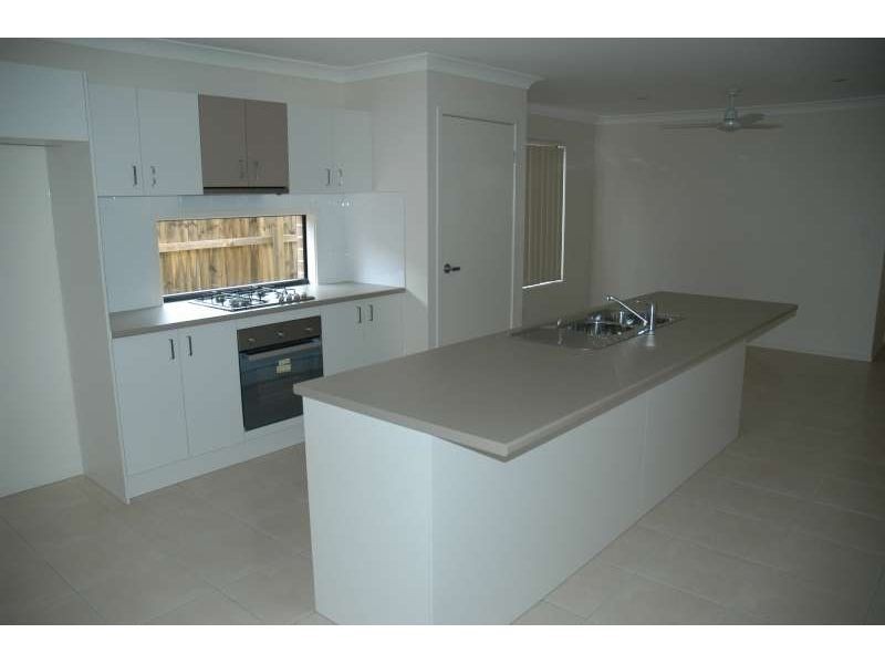 16 Kelly Avenue, Coomera QLD 4209