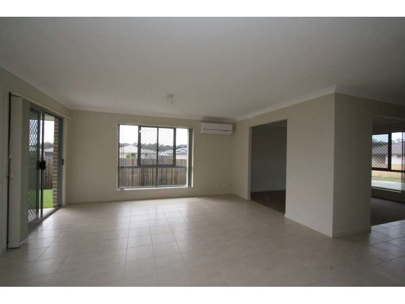 3 Serenity Court, Crestmead QLD 4132