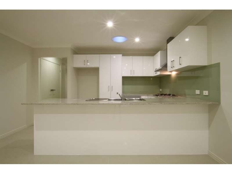 1, 8 Wilton Court, Morayfield QLD 4506
