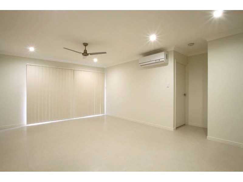 1, 8 Wilton Court, Morayfield QLD 4506