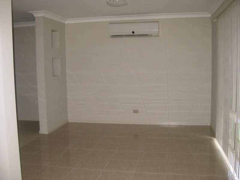 15 Seabiscuit Crescent, Kallangur QLD 4503