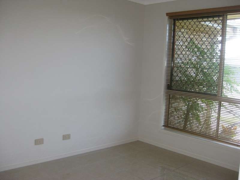 15 Seabiscuit Crescent, Kallangur QLD 4503