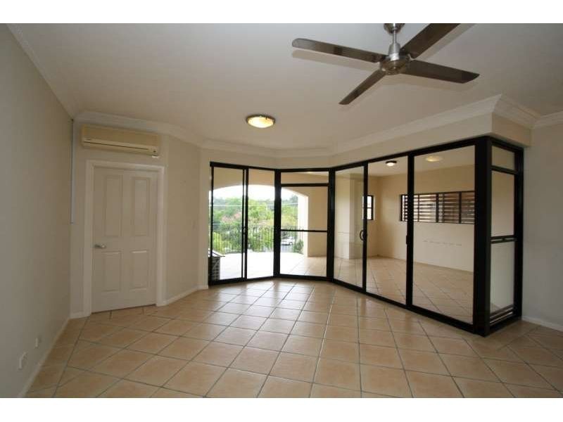 3/58 Sisley Street, St Lucia QLD 4067