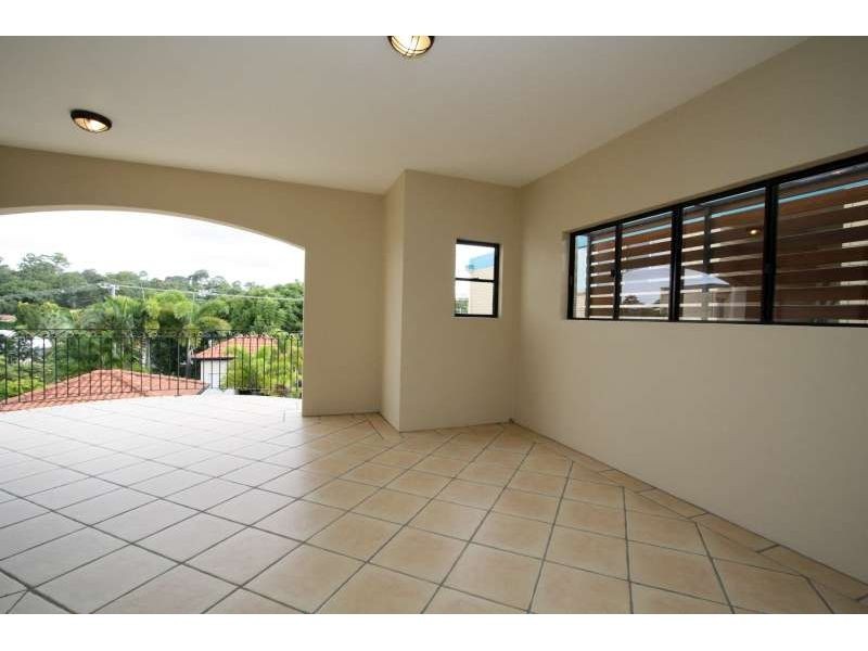 3/58 Sisley Street, St Lucia QLD 4067