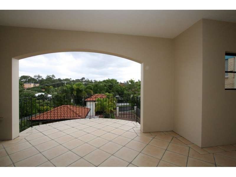 3/58 Sisley Street, St Lucia QLD 4067