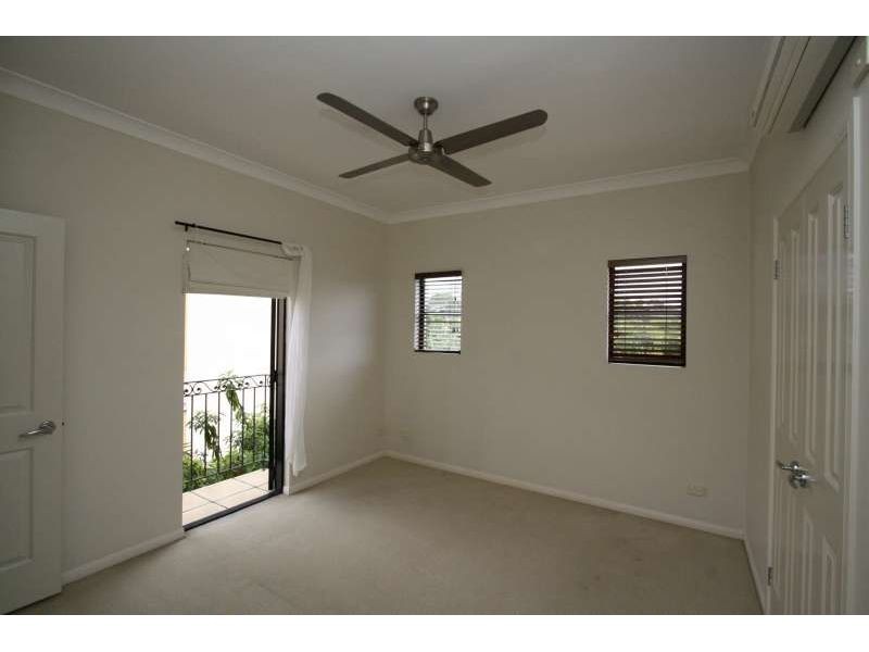 3/58 Sisley Street, St Lucia QLD 4067