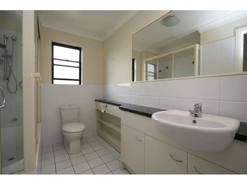 3/58 Sisley Street, St Lucia QLD 4067