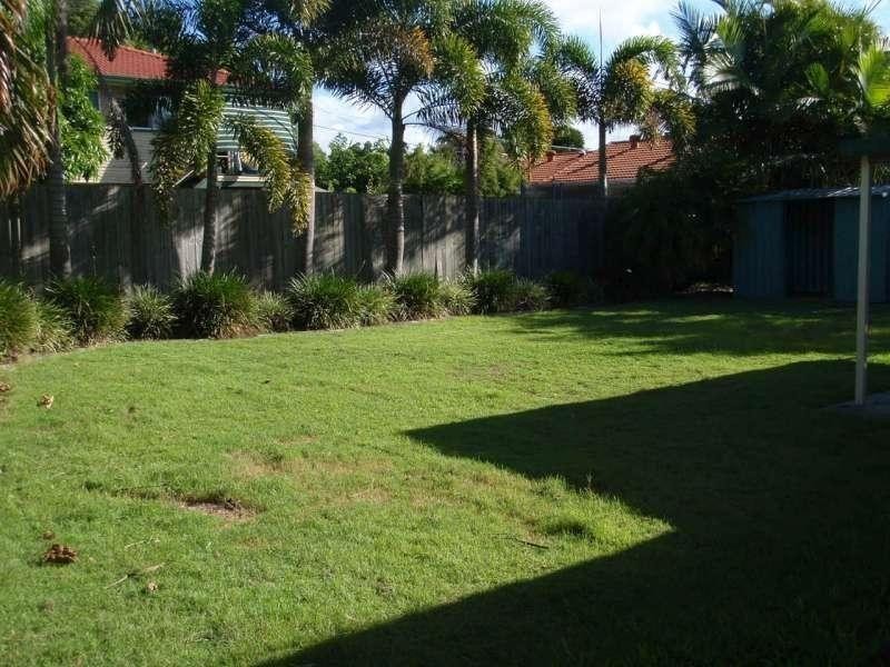 3 Angela Crescent, Cleveland QLD 4163