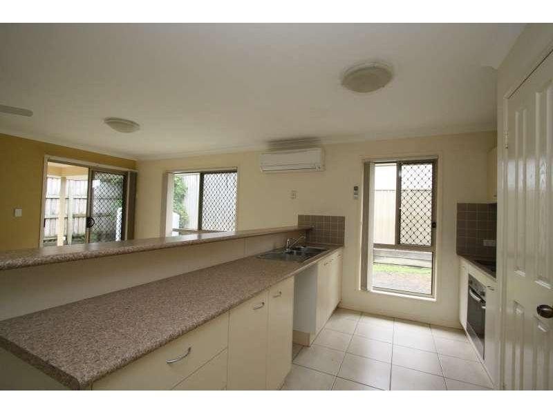 35 Dart Place, Parkinson QLD 4115