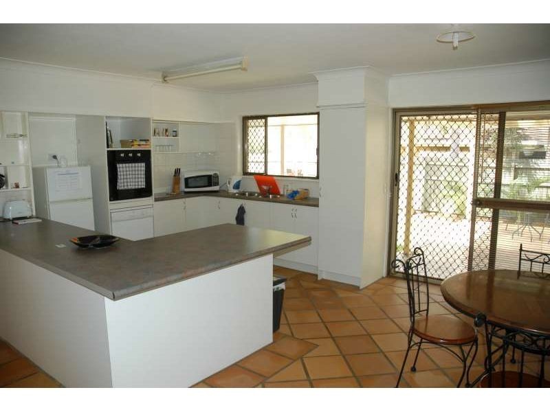 2 McCowan Street, Ashmore QLD 4214