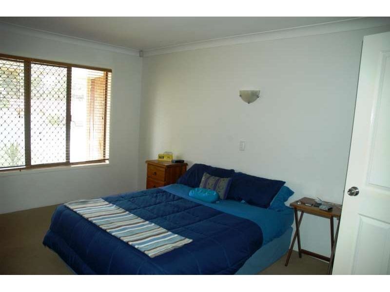 2 McCowan Street, Ashmore QLD 4214