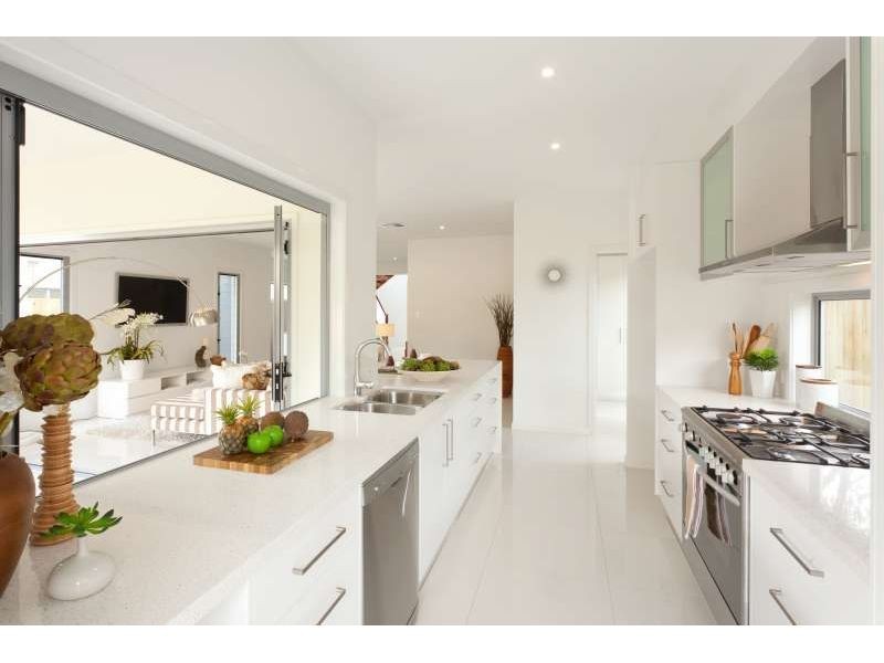 147 Graceville Avenue, Graceville QLD 4075