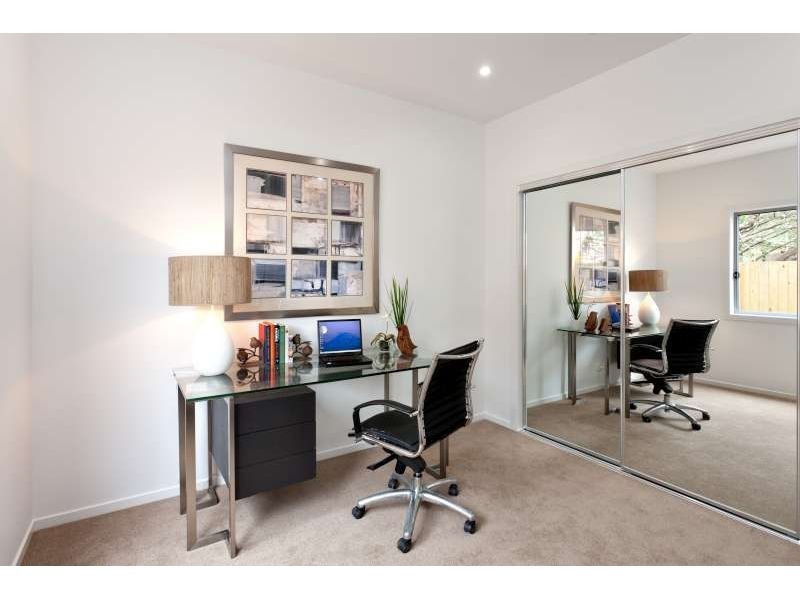 147 Graceville Avenue, Graceville QLD 4075