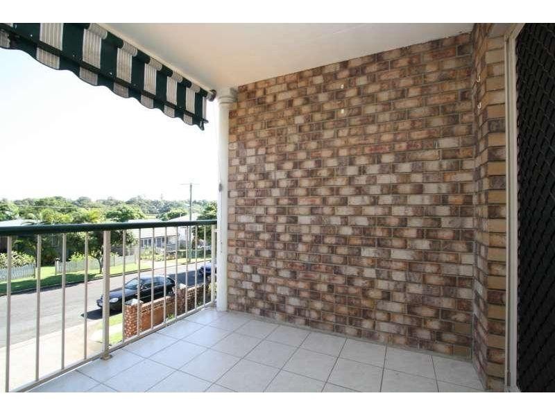 4/19 Burlington Street, Holland Park QLD 4121