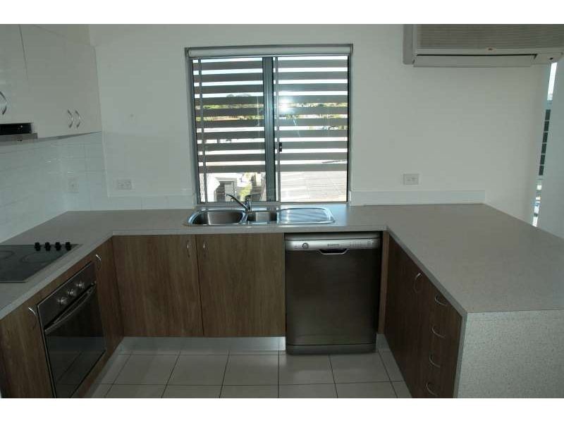 8, 38 Johnston Street, Southport QLD 4215