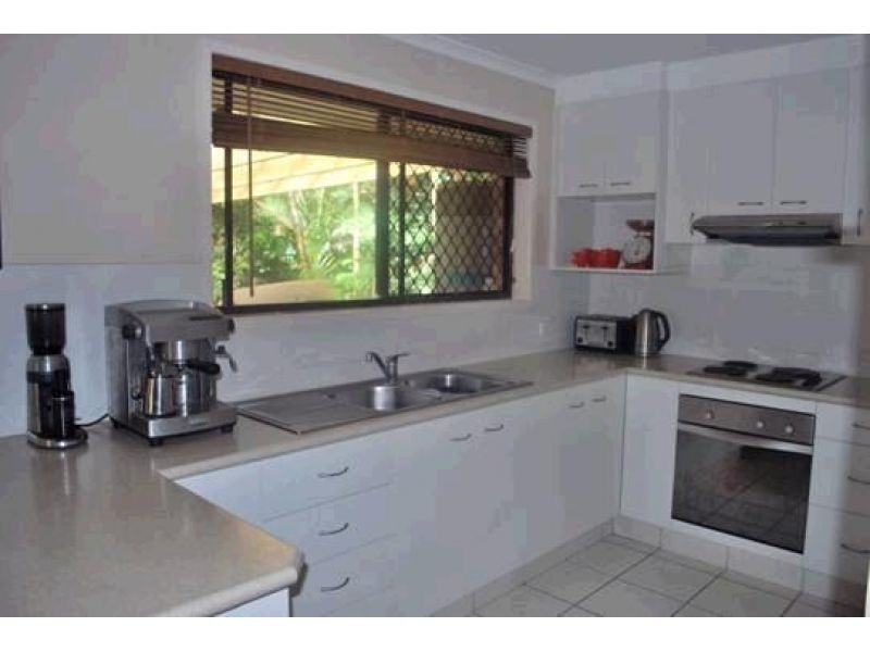 33 Freda Street, Ashmore QLD 4214