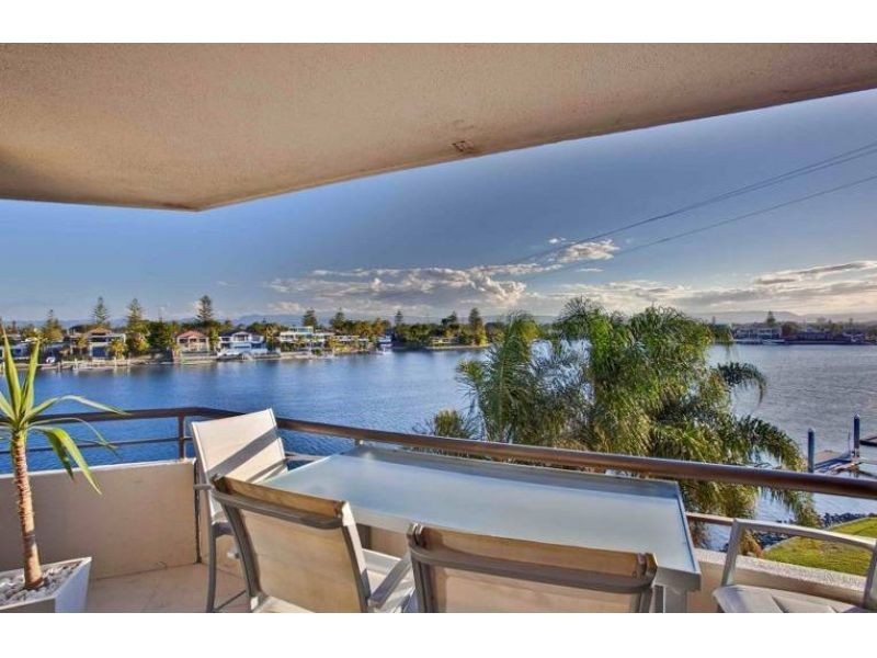16, 1 Peninsular Drive, Surfers Paradise QLD 4217