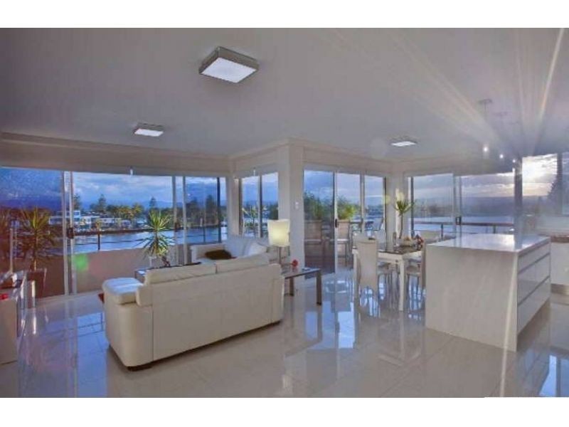 16, 1 Peninsular Drive, Surfers Paradise QLD 4217
