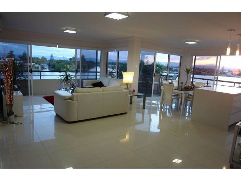 16, 1 Peninsular Drive, Surfers Paradise QLD 4217