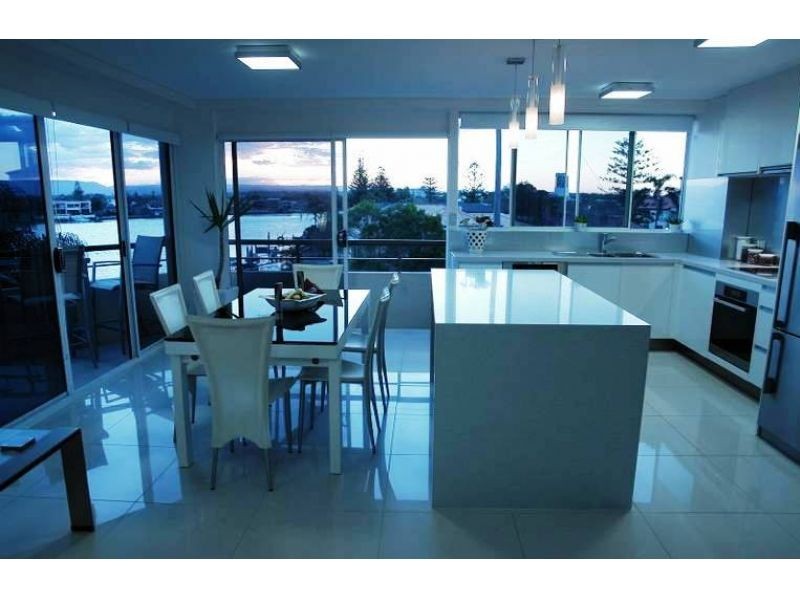 16, 1 Peninsular Drive, Surfers Paradise QLD 4217