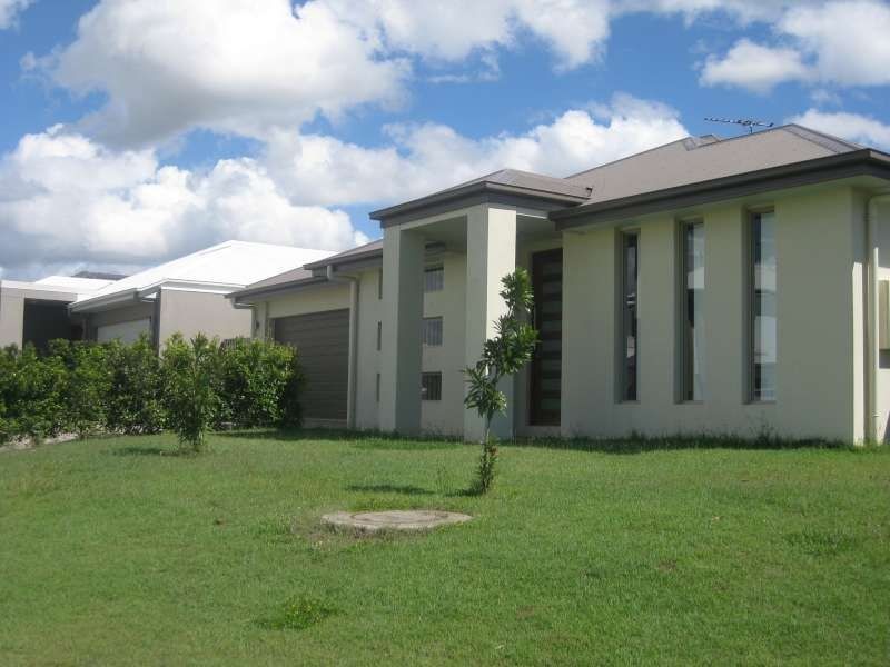 2 Calder Street, North Lakes QLD 4509