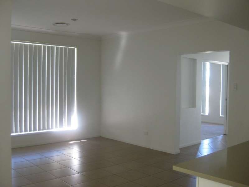 2 Calder Street, North Lakes QLD 4509