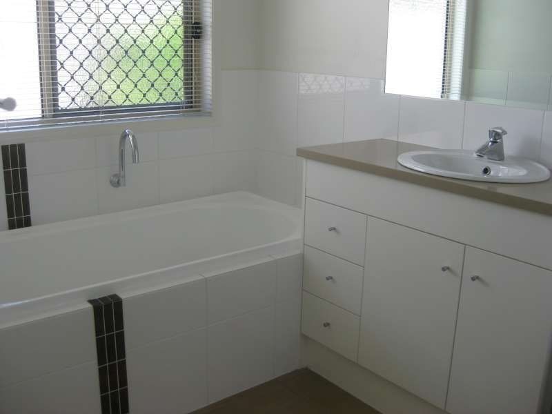 2 Calder Street, North Lakes QLD 4509