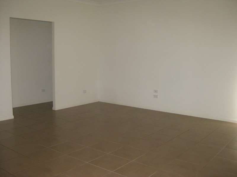 2 Calder Street, North Lakes QLD 4509