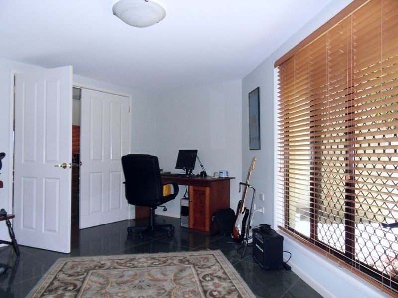 5 River Breeze Court, Windaroo QLD 4207