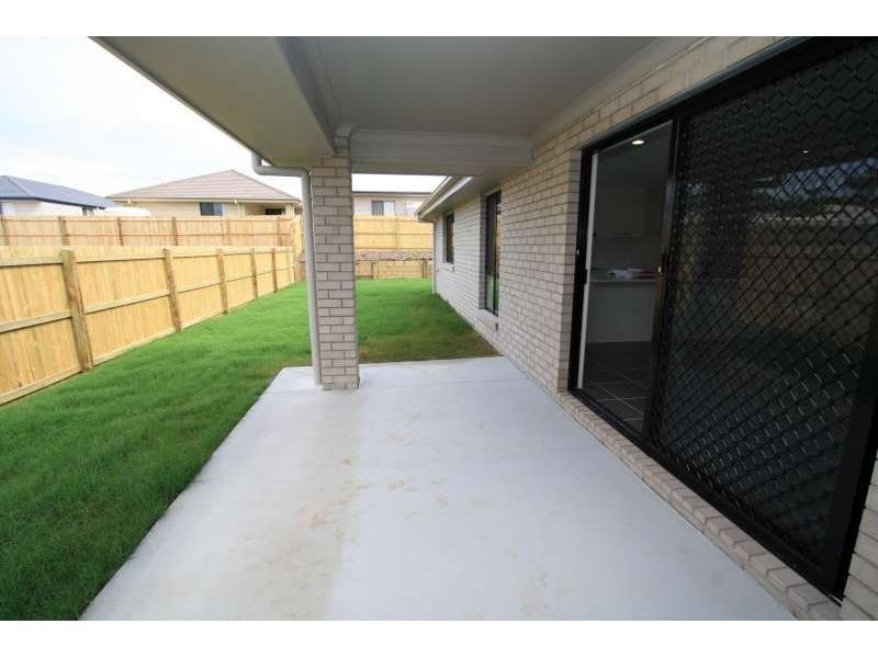 8 Electra Street, Marsden QLD 4132