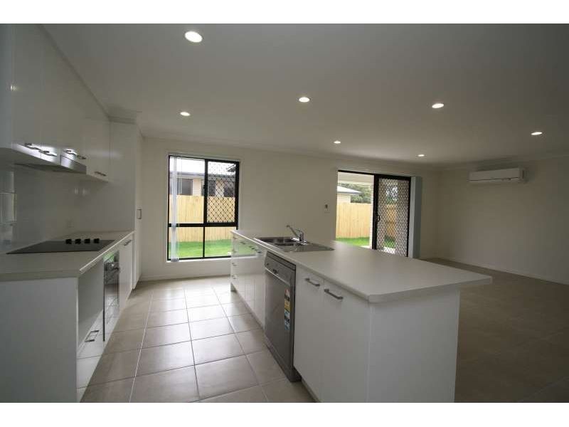 6 Voyager Street, Marsden QLD 4132